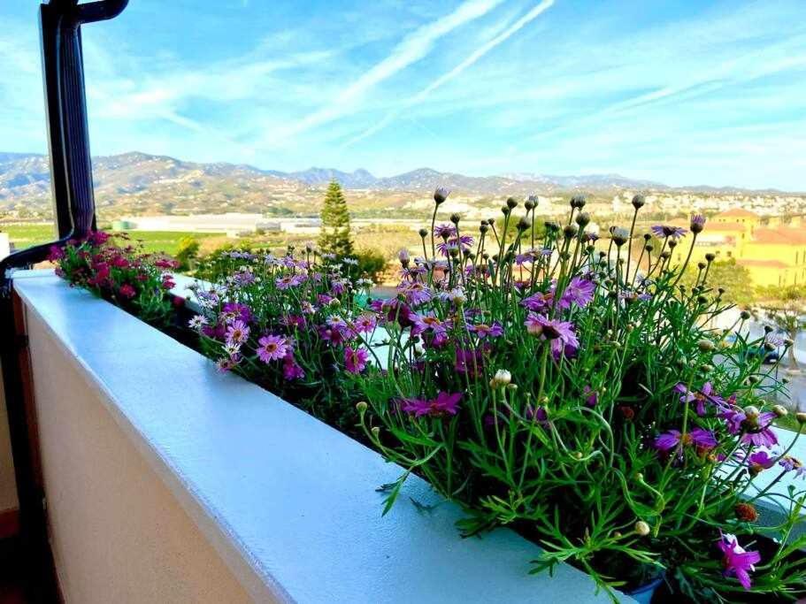 Sea View And Mountains By Solymar Holiday トレ・デル・マール エクステリア 写真